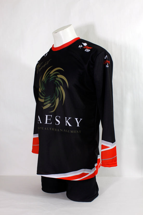 Custom hunting jersey with crew neck collar
